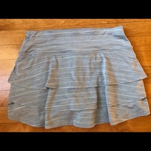Athleta Swagger Skort Skirt Size Medium Gray